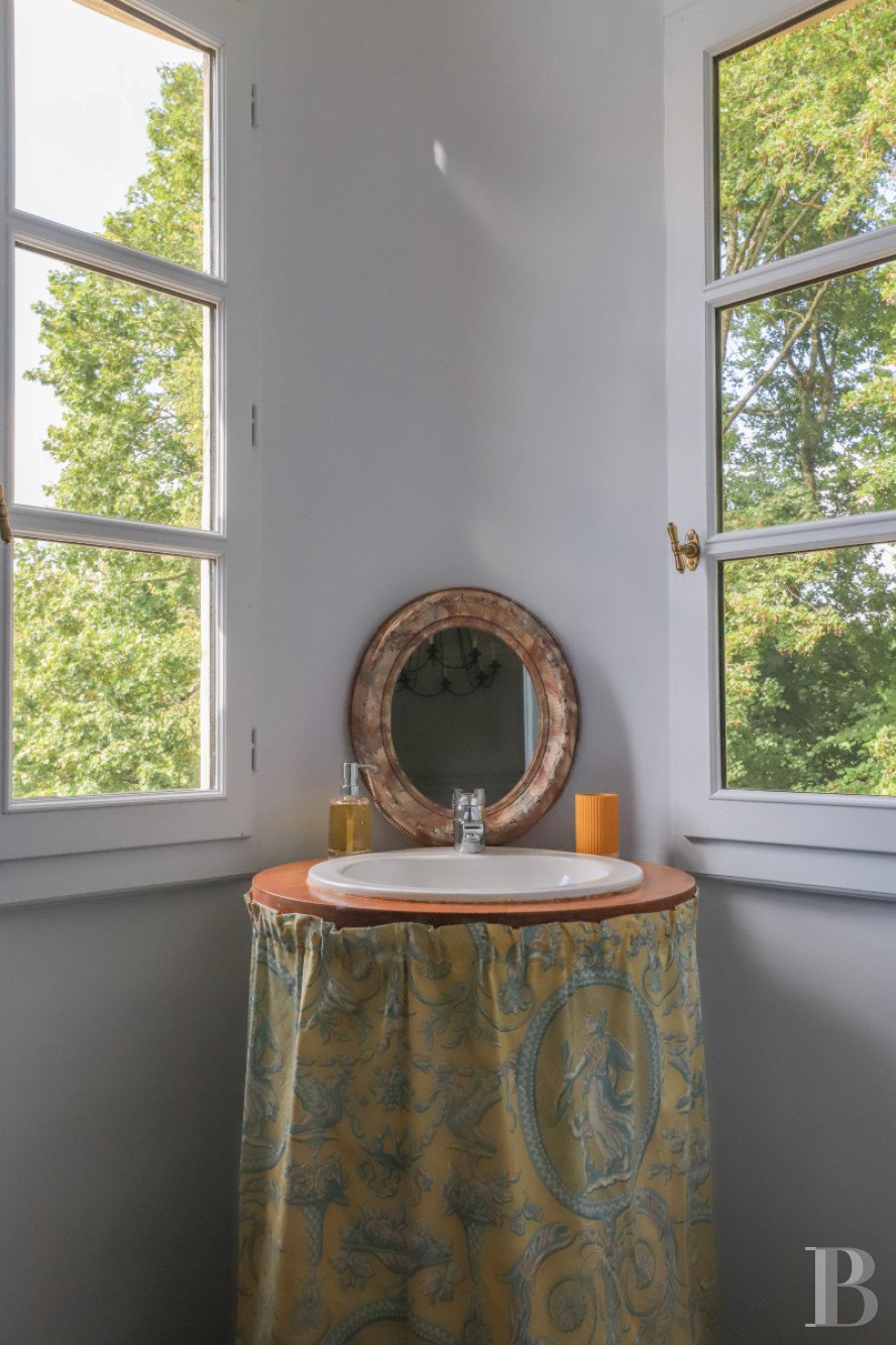 Dans la Sarthe, à l’est du Mans, un château du 19e siècle d’inspiration Renaissance dans son parc de onze hectares - photo  n°26